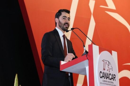 Augusto Ramos lanza candidatura a la presidencia de CANACAR